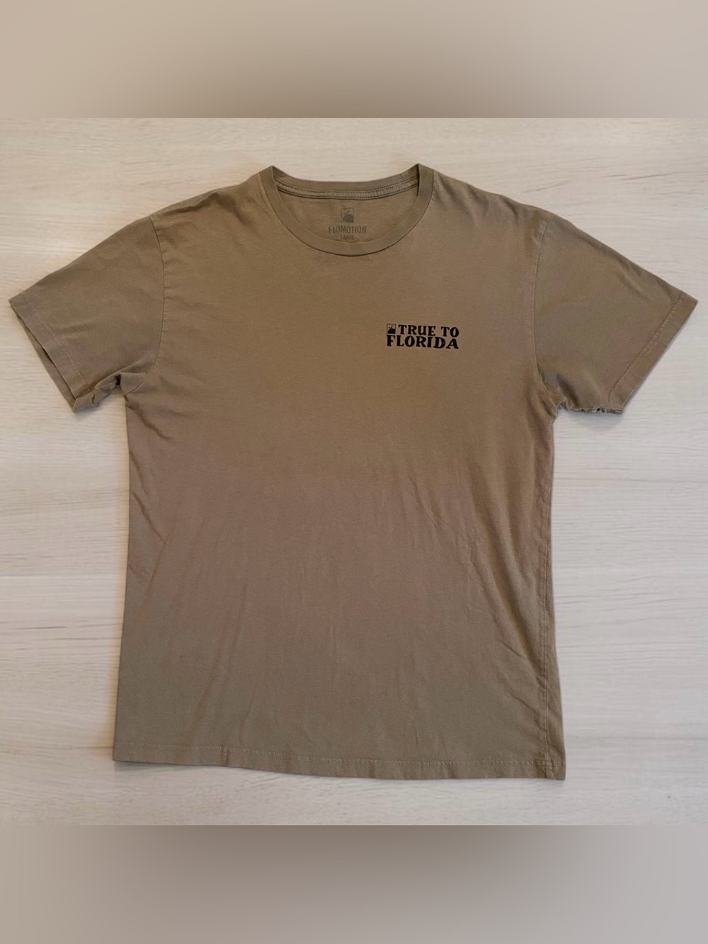 Flomotion ‘True to Florida' Short Sleeve Tee Men’s Size L Army Green